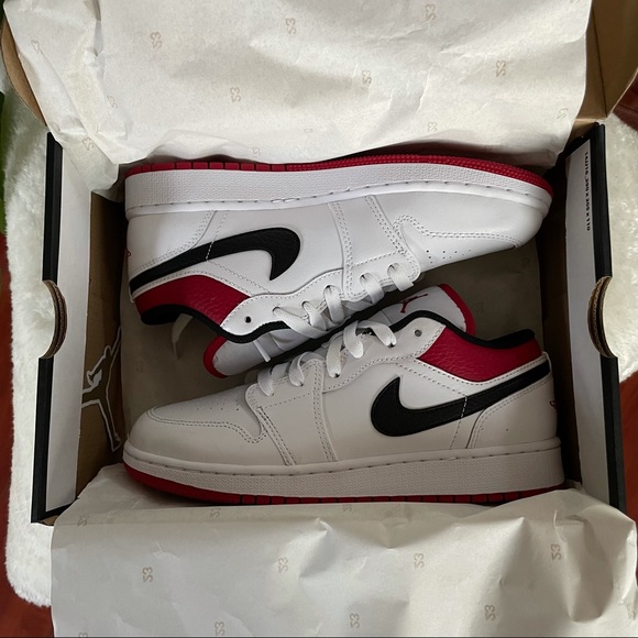 ‼️SOLD‼️ Nike Air Jordan Sneakers - Picture 12 of 15